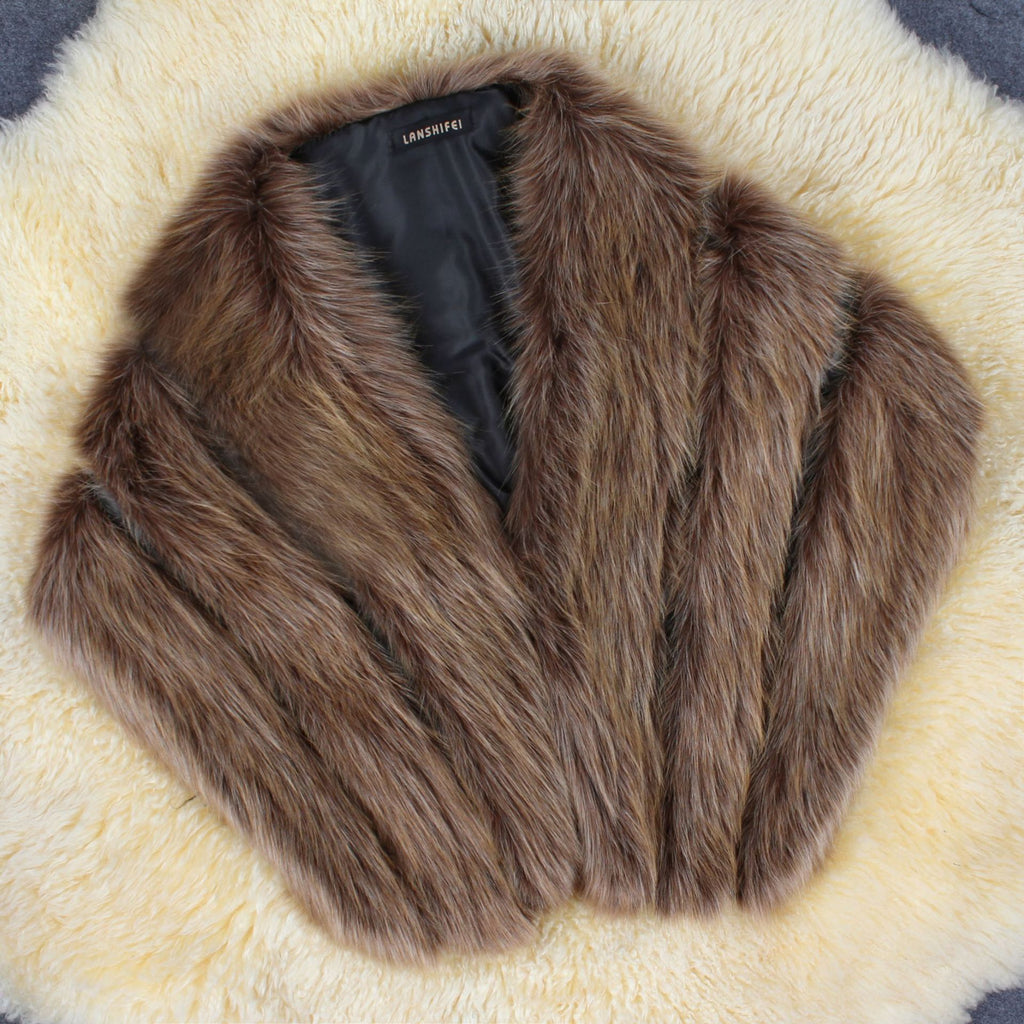 Shawl Made of fur for evenings and parties